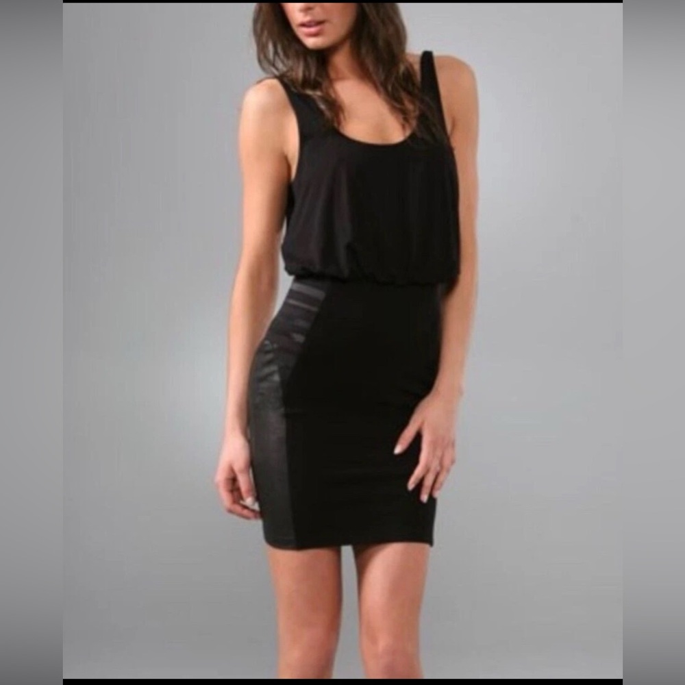 Alice + Olivia Black Bodycon Mini Dress Scoop Neck Sleeveless Size 4